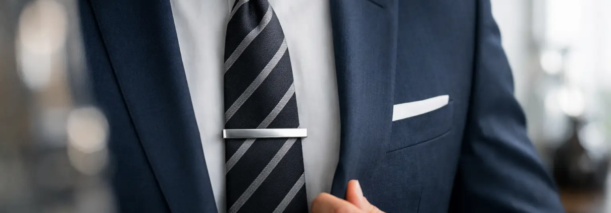 How to Wear Tie Bars Without Getting It Wrong